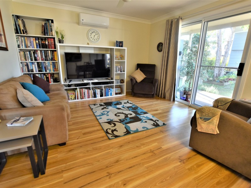 27-29 Tenanne Street, Russell Island QLD 4184