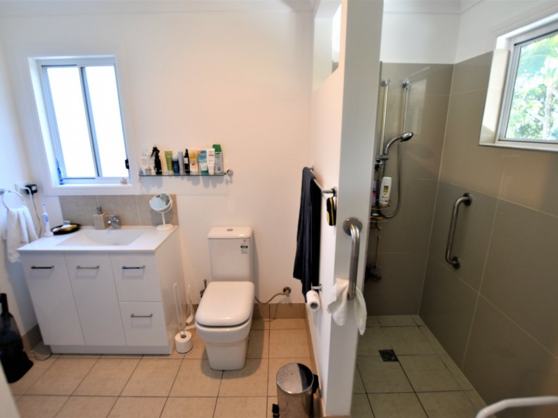 27-29 Tenanne Street, Russell Island QLD 4184