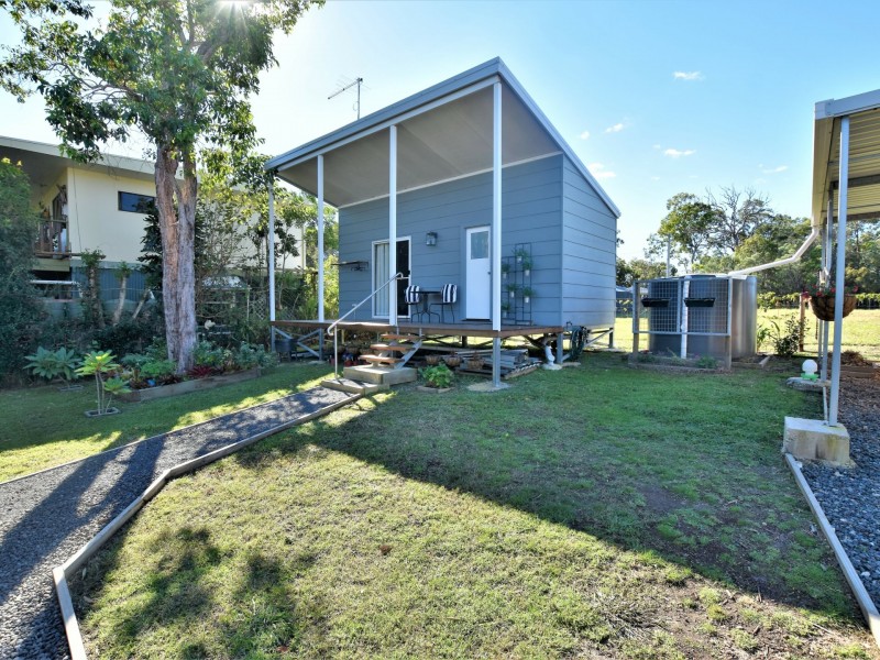 27-29 Tenanne Street, Russell Island QLD 4184