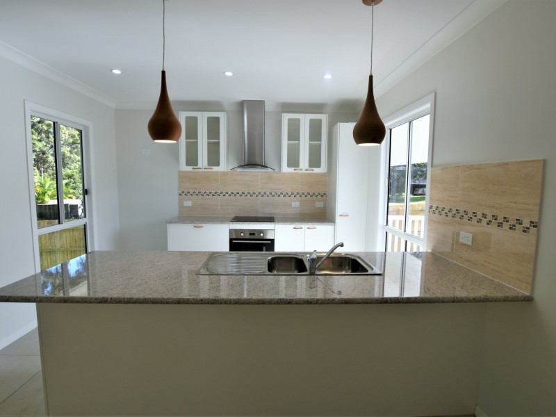 106 Laurel Street, Russell Island QLD 4184