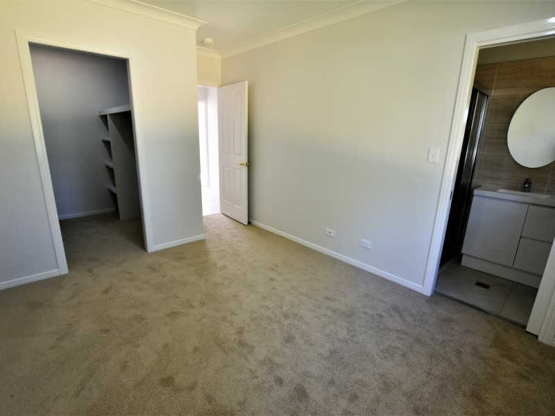 106 Laurel Street, Russell Island QLD 4184