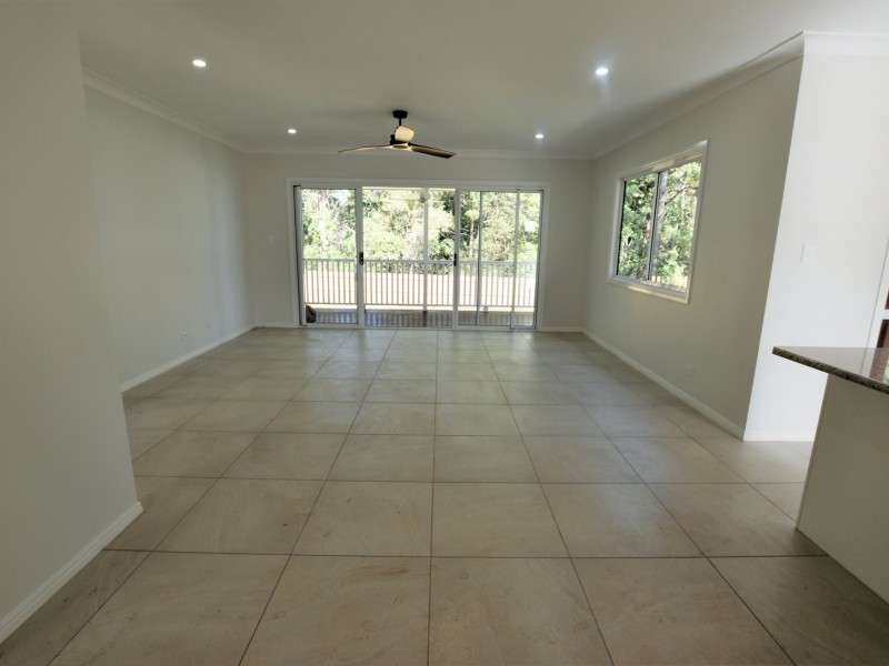 106 Laurel Street, Russell Island QLD 4184