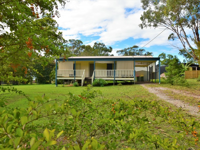 31 Jasper Street, Russell Island QLD 4184