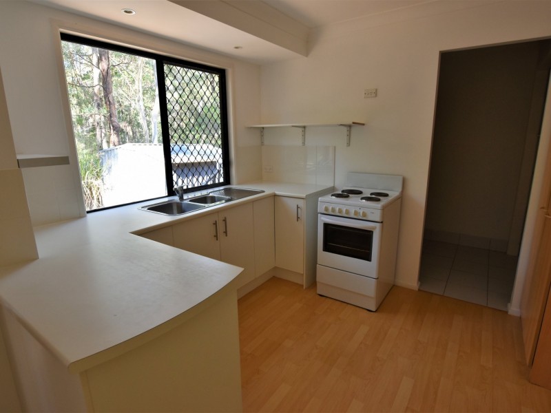 12 Blaxland Street, Russell Island QLD 4184
