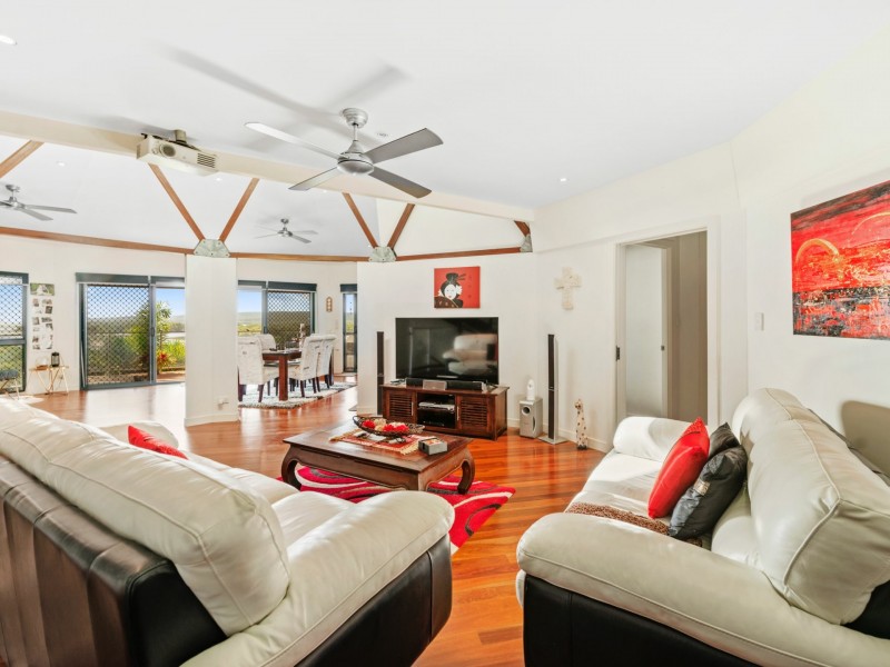 37 Patterson Drive, Russell Island QLD 4184