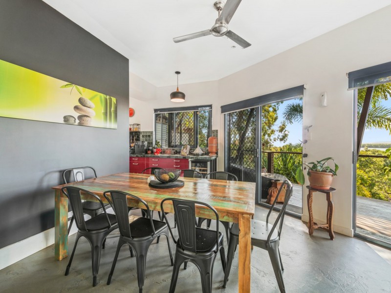 37 Patterson Drive, Russell Island QLD 4184