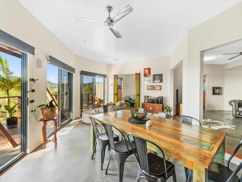 37 Patterson Drive, Russell Island QLD 4184