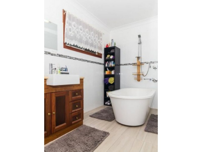 138 Palm Beach Road, Russell Island QLD 4184