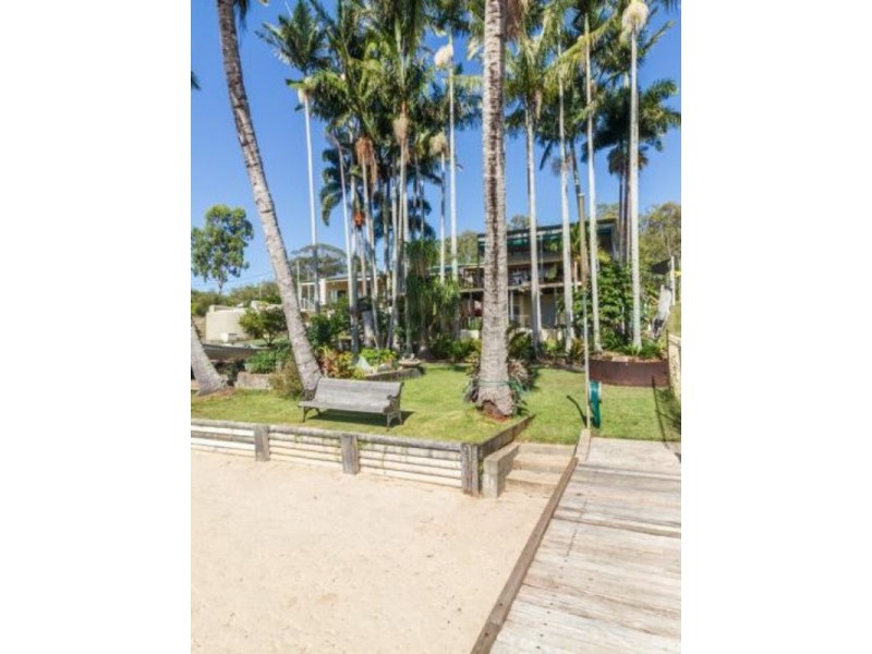 138 Palm Beach Road, Russell Island QLD 4184