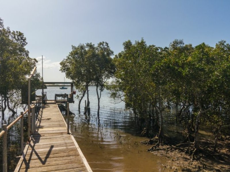 138 Palm Beach Road, Russell Island QLD 4184