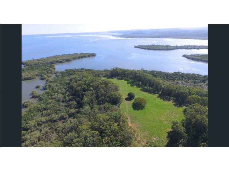 1 Wright, Russell Island QLD 4184