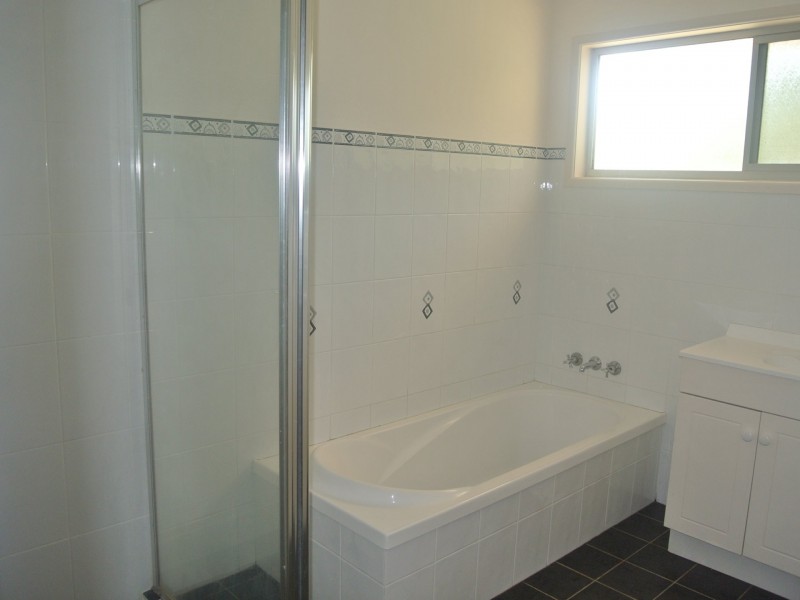 5 Bimbad Cres, Russell Island QLD 4184
