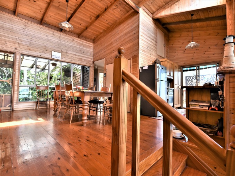 12 Schooner Street, Russell Island QLD 4184