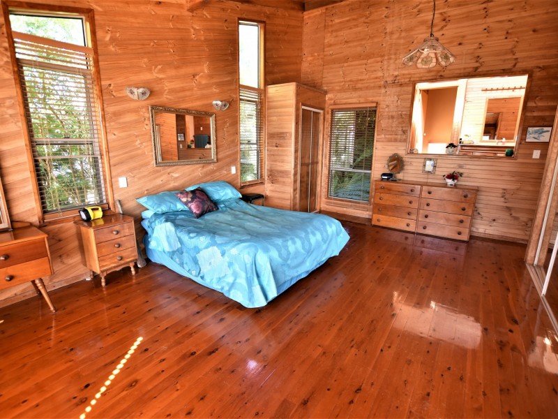 12 Schooner Street, Russell Island QLD 4184