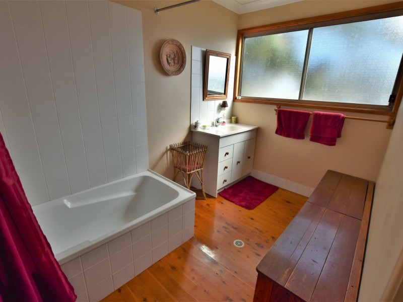 12 Schooner Street, Russell Island QLD 4184