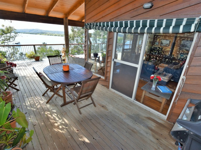 12 Schooner Street, Russell Island QLD 4184