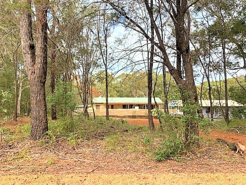 16 Harvey St, Russell Island QLD 4184