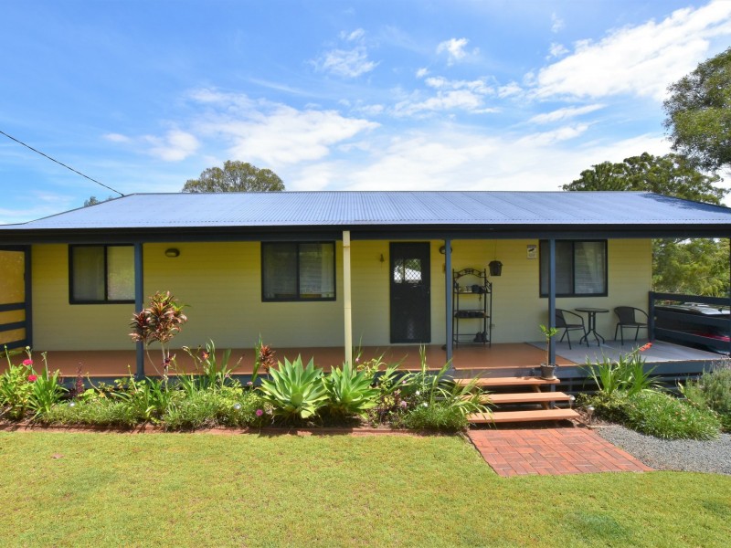 8 Aimeo Esplenade, Russell Island QLD 4184