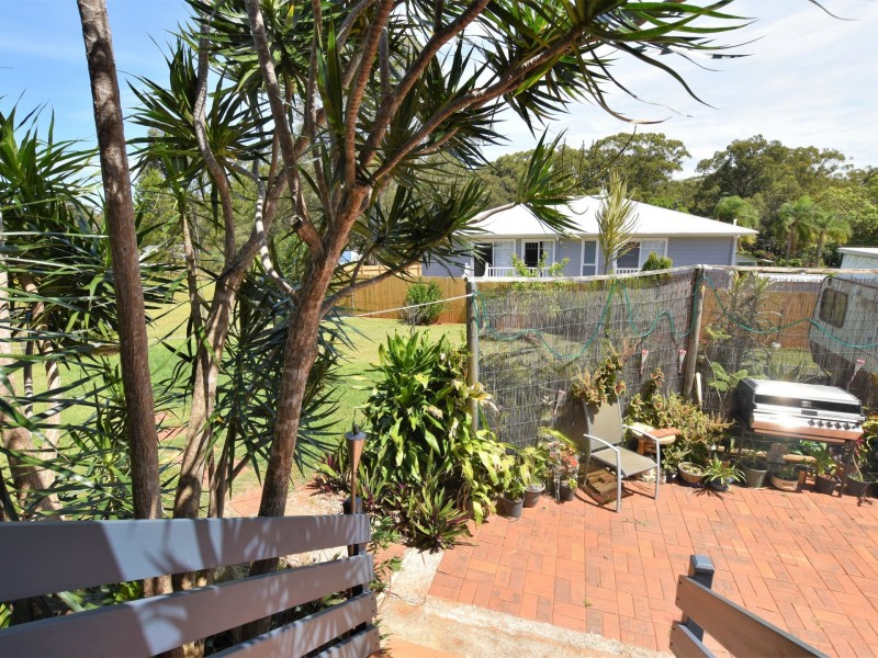 8 Aimeo Esplenade, Russell Island QLD 4184