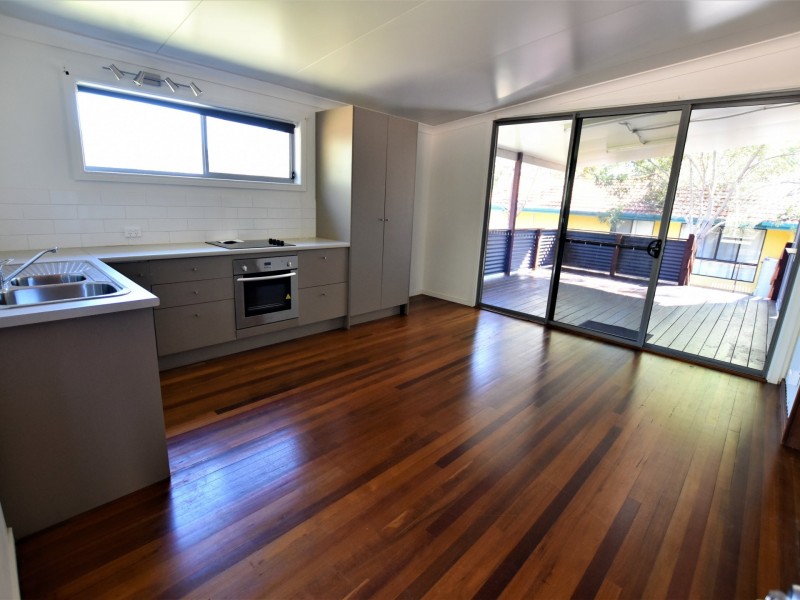 44 Guthrie St, Russell Island QLD 4184