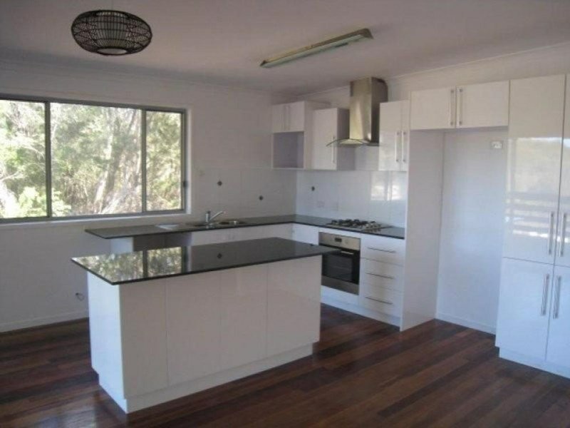 18 Doverton Drive, Russell Island QLD 4184