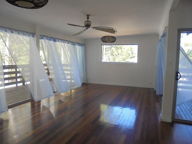 18 Doverton Drive, Russell Island QLD 4184