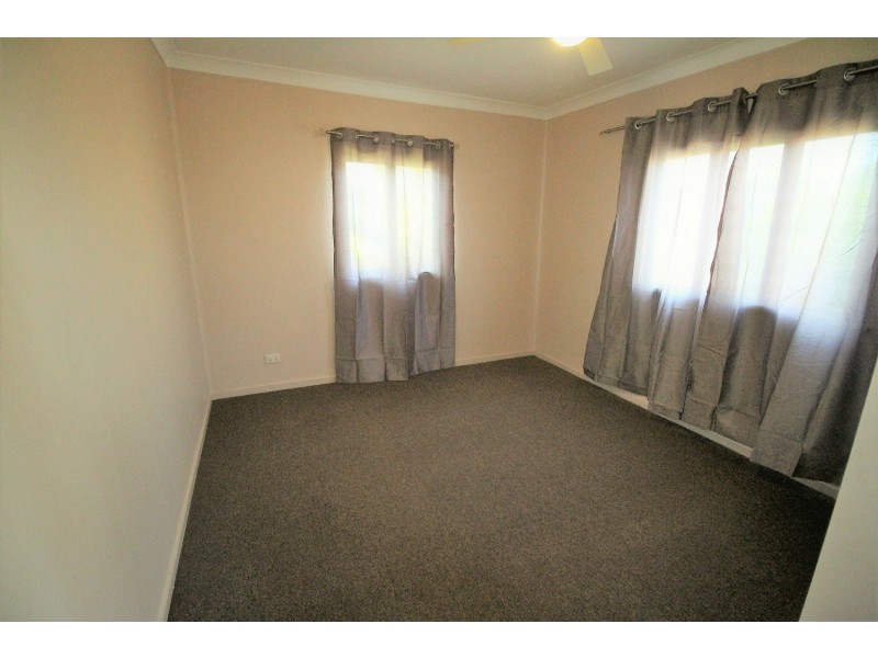 95 High Street, Russell Island QLD 4184