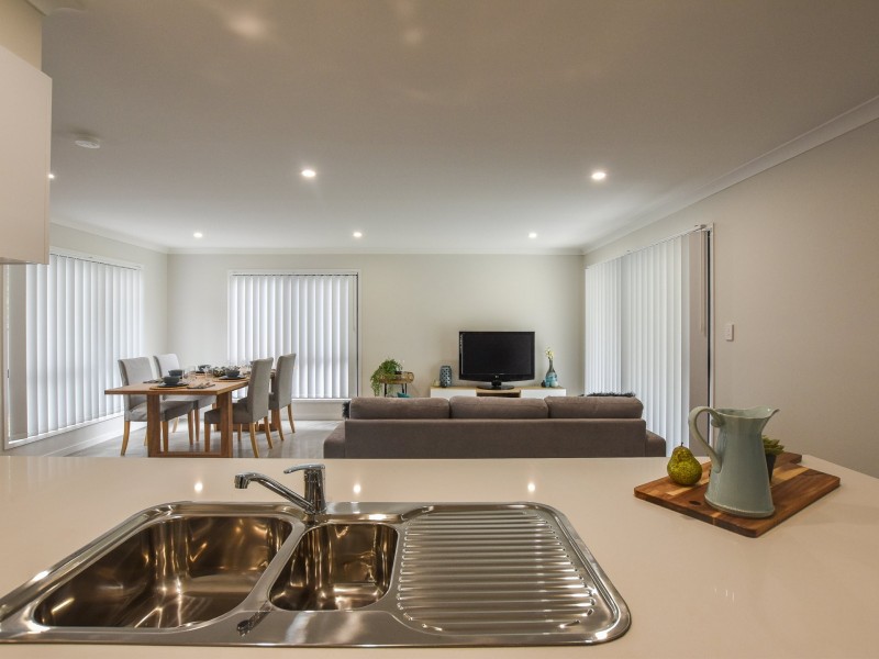 83 Kings Road, Russell Island QLD 4184