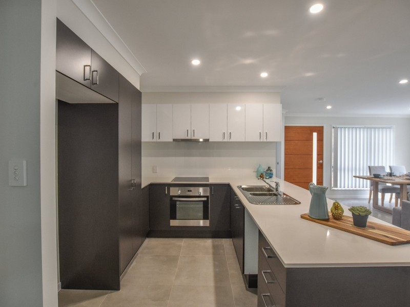 83 Kings Road, Russell Island QLD 4184