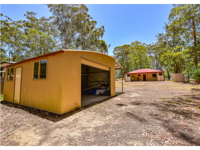 2 Angorra St, Russell Island QLD 4184