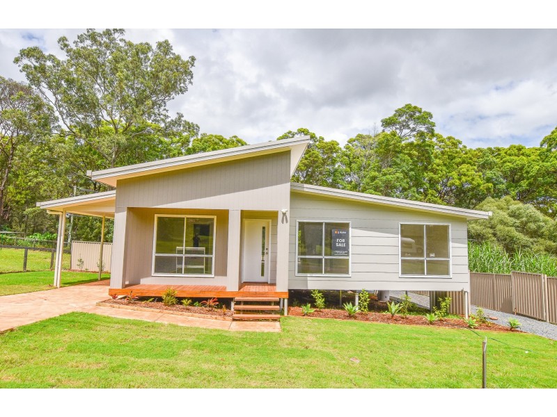 8 Roebuck Road, Russell Island QLD 4184