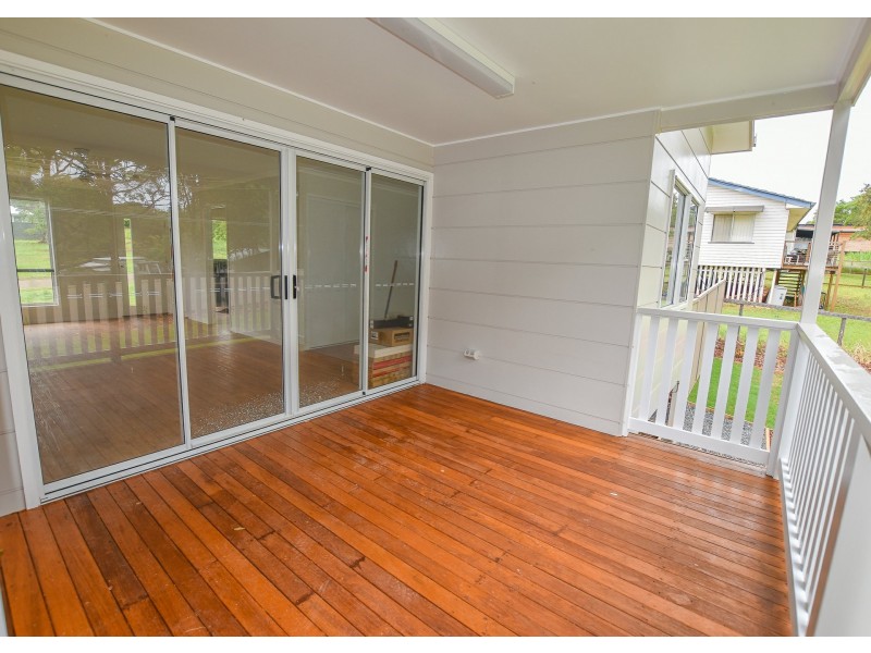 8 Roebuck Road, Russell Island QLD 4184