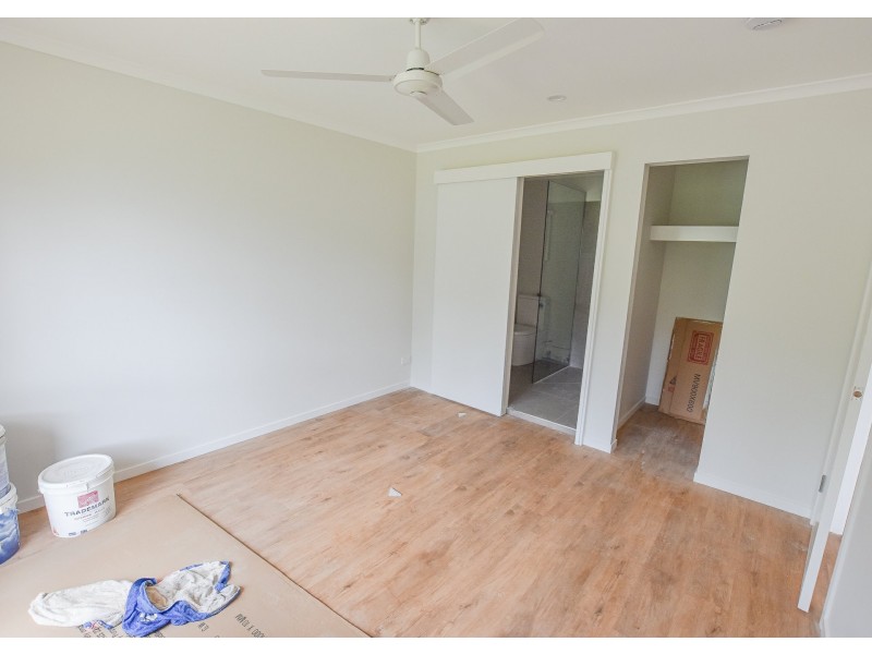 8 Roebuck Road, Russell Island QLD 4184