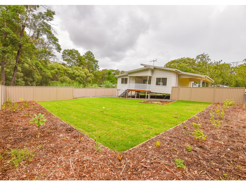 8 Roebuck Road, Russell Island QLD 4184