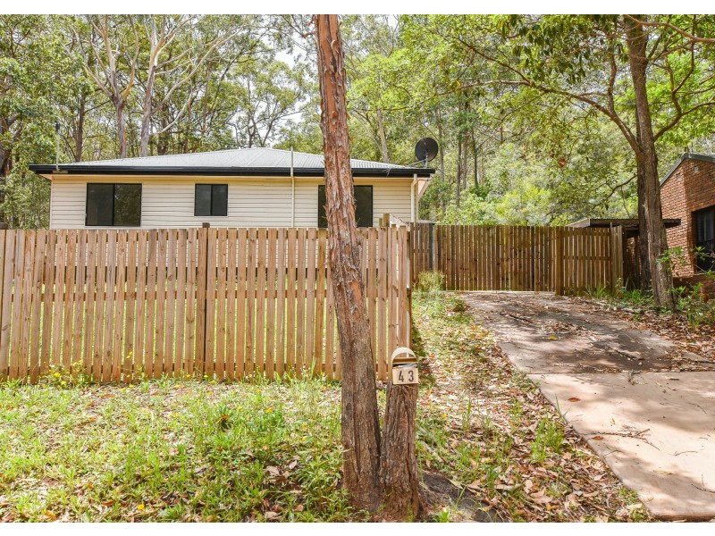 43 Waikiki Beach Road, Russell Island QLD 4184