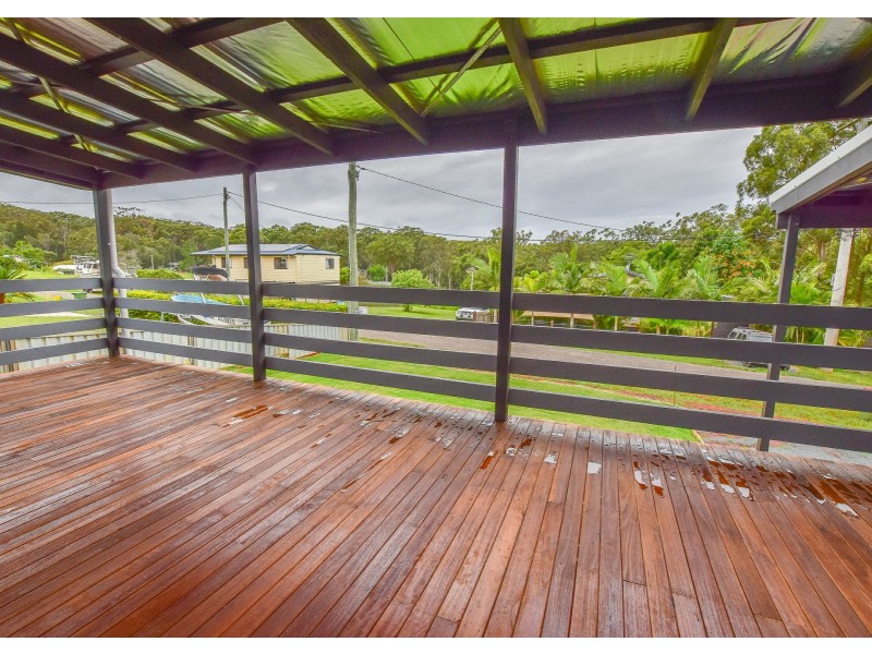 8 Oak, Russell Island QLD 4184