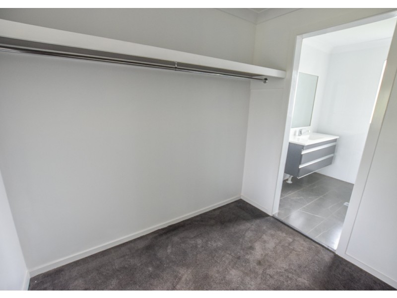 8 Oak, Russell Island QLD 4184