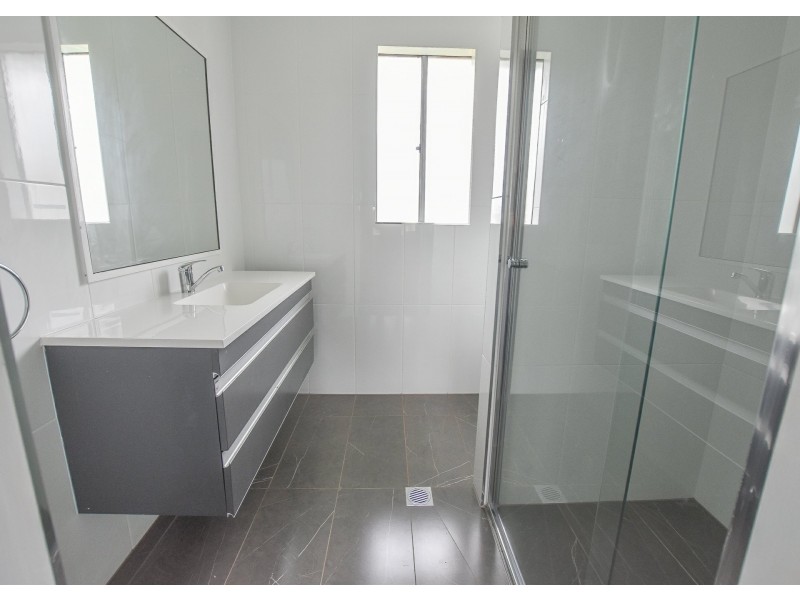 8 Oak, Russell Island QLD 4184
