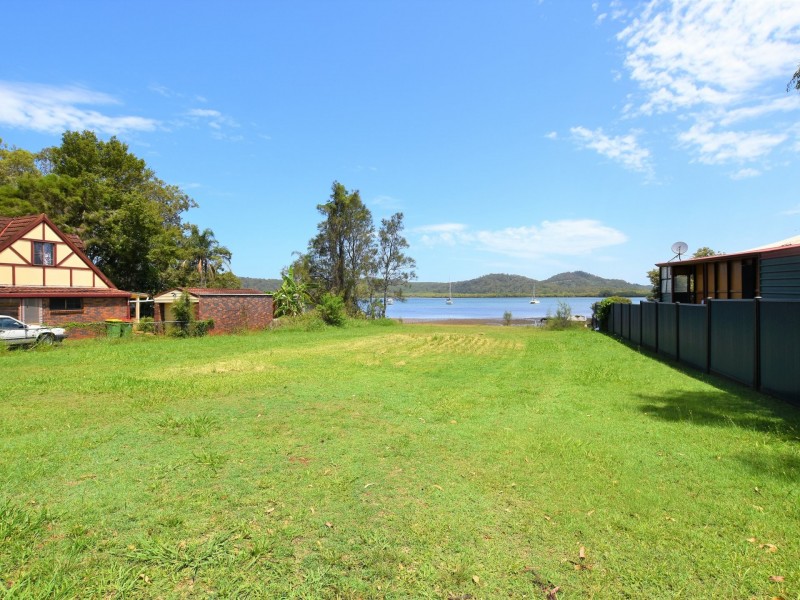 16 Emerson, Russell Island QLD 4184