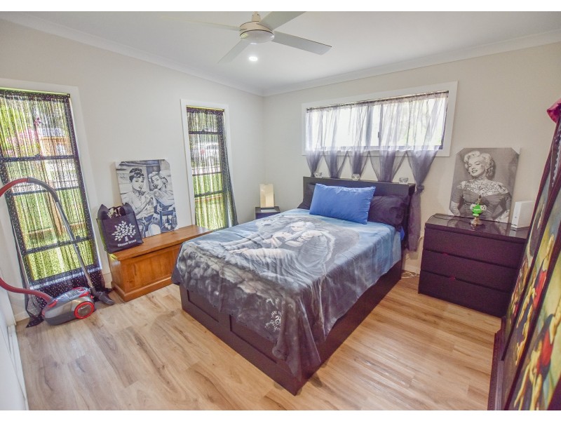 5 Pia Street, Russell Island QLD 4184