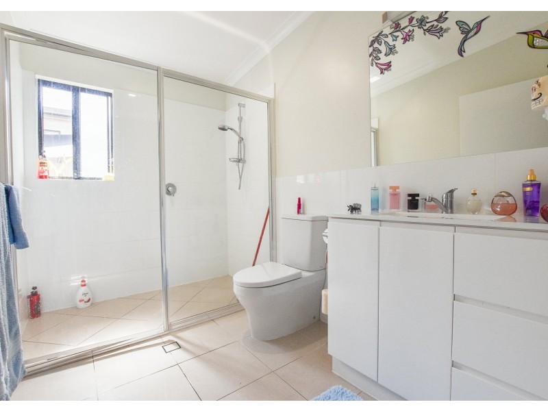 5 Pia Street, Russell Island QLD 4184