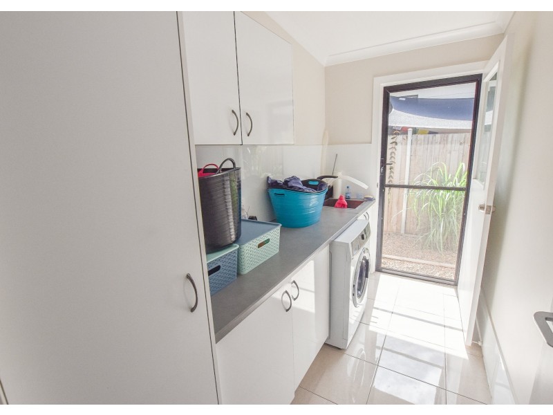 5 Pia Street, Russell Island QLD 4184