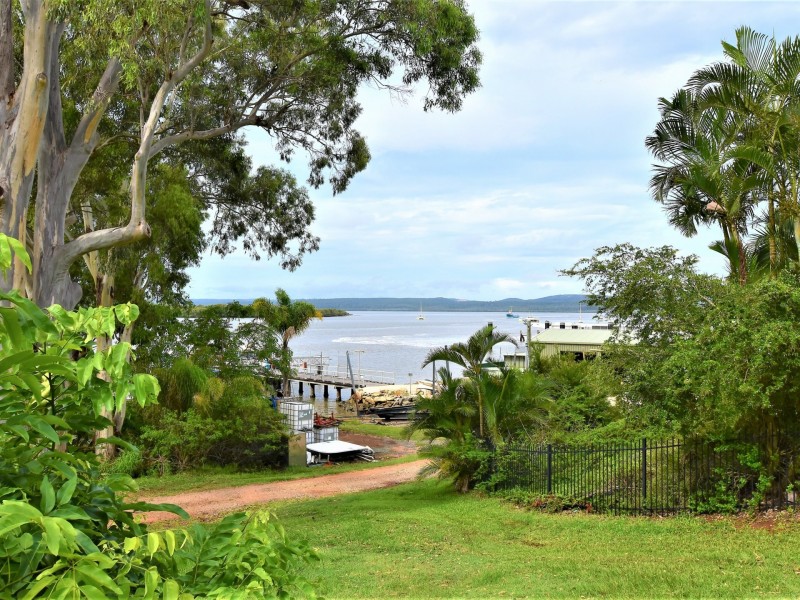 1a Bayview Road, Russell Island QLD 4184