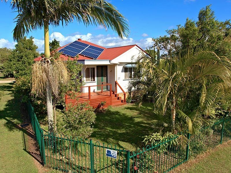 27 Pearl Street, Scarborough QLD 4020
