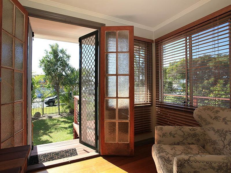 27 Pearl Street, Scarborough QLD 4020