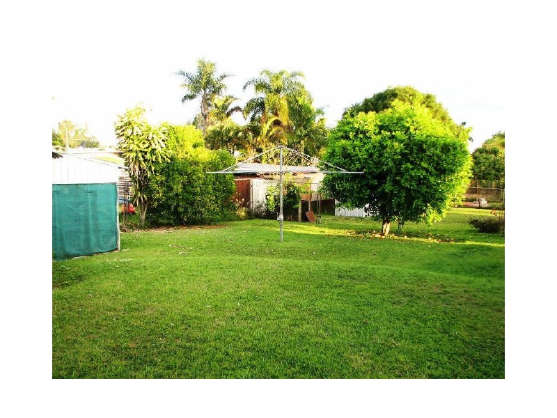 13 Enoch St, Clontarf QLD 4019