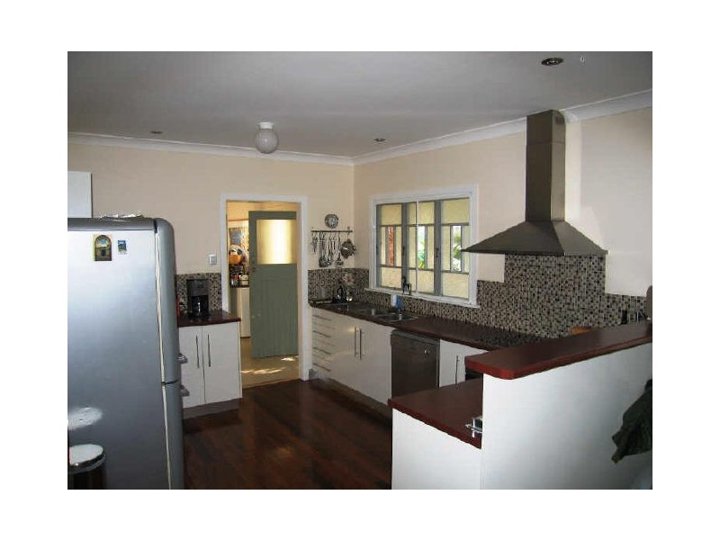 7 Redbank St, Margate QLD 4019