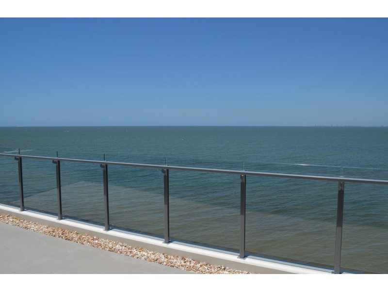 2/36-40 Woodcliffe Crescent, Woody Point QLD 4019