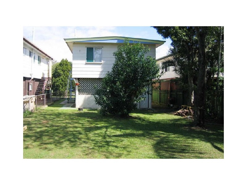 50 Gertrude Street, Redcliffe QLD 4020