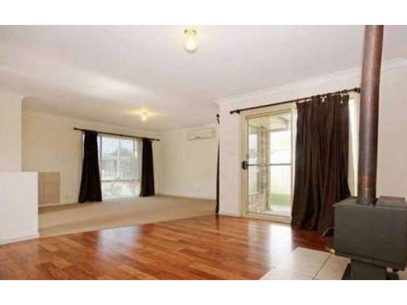 8 Seagull Court, Deception Bay QLD 4508